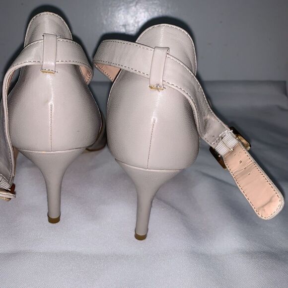 Women’s Journee Collection Mia 10 Gray Faux Leather Point Toe High Heel Shoe - Picture 7 of 12